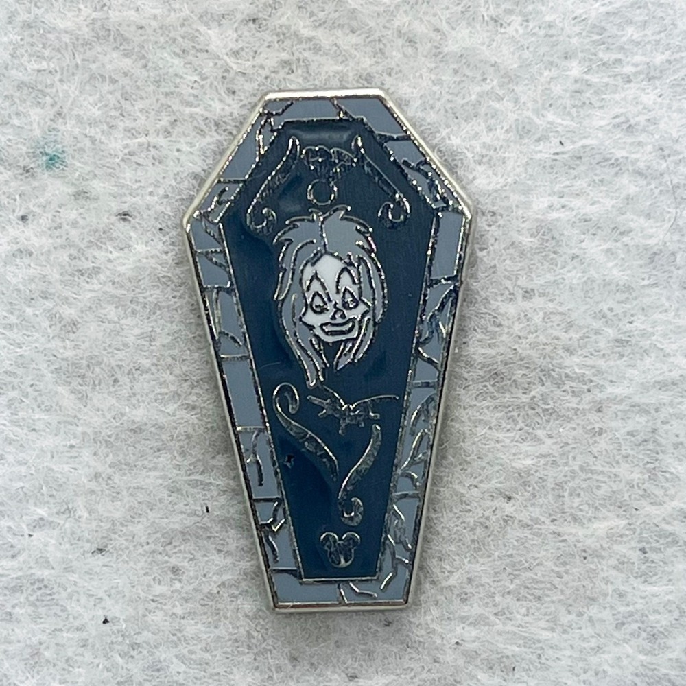 🔮 5/$25 Disney Villain Coffins 101 Dalmatians Cruella De Vil Pin